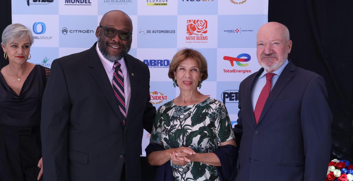 Embajada de Francia celebra Día Nacional, en la residencia del embajador en Quito. Despedida del embajador Frédéric Desagneaux
