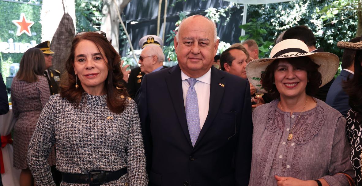 Embajada de Francia celebra Día Nacional, en la residencia del embajador en Quito. Despedida del embajador Frédéric Desagneaux