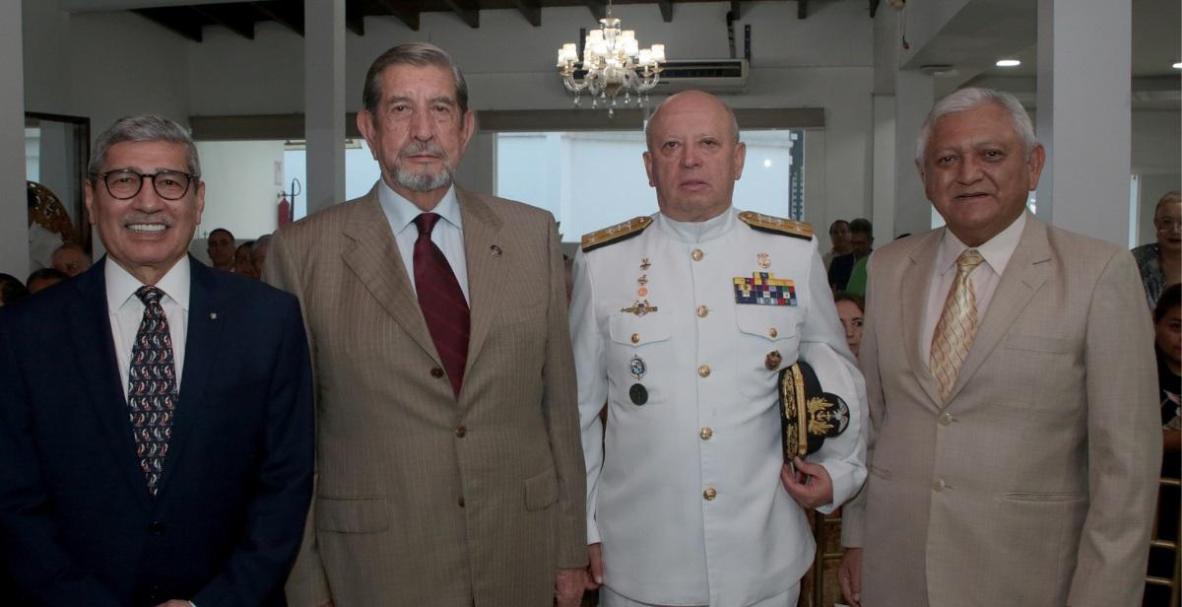 Alberto Molina presenta su libro 'Para refrescar la memoria'