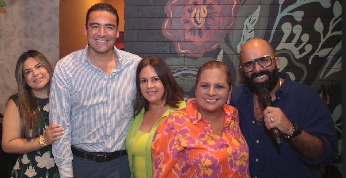 Cumpleaños 40 de Juan José Yúnez.