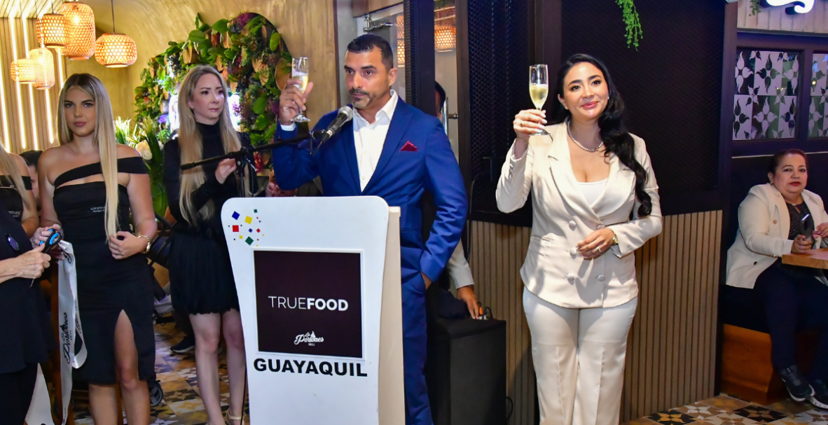 Los Portones abre en el hotel Tryp by Windham