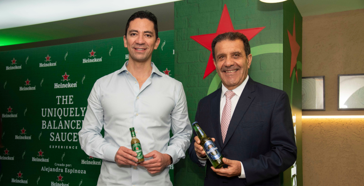 Heineken soprende con el lanzamiento de una salsa picante