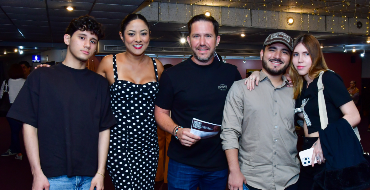 Concierto de Monty Bloom en el TEatro Centro de Arte