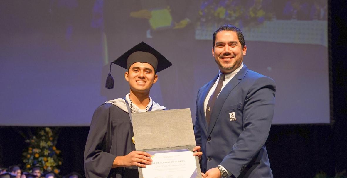Ipac celebra a su XXV promoción de bachilleres