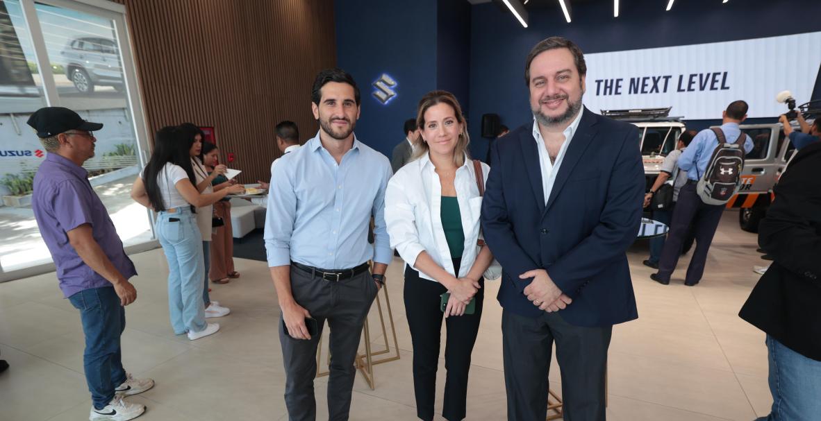 SUZUKI DONA CARROS A LA SECRETARÍA DE GESTIÓN DE RIESGOS