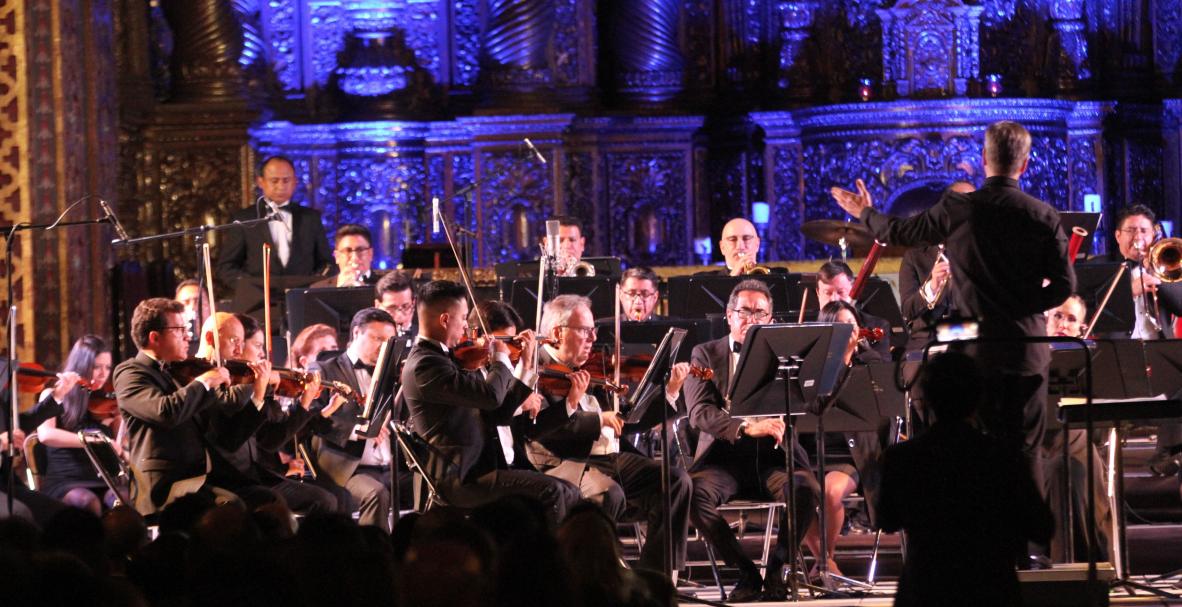 50 años de Sayce, en la Iglesia de la Compañía, en Quito.