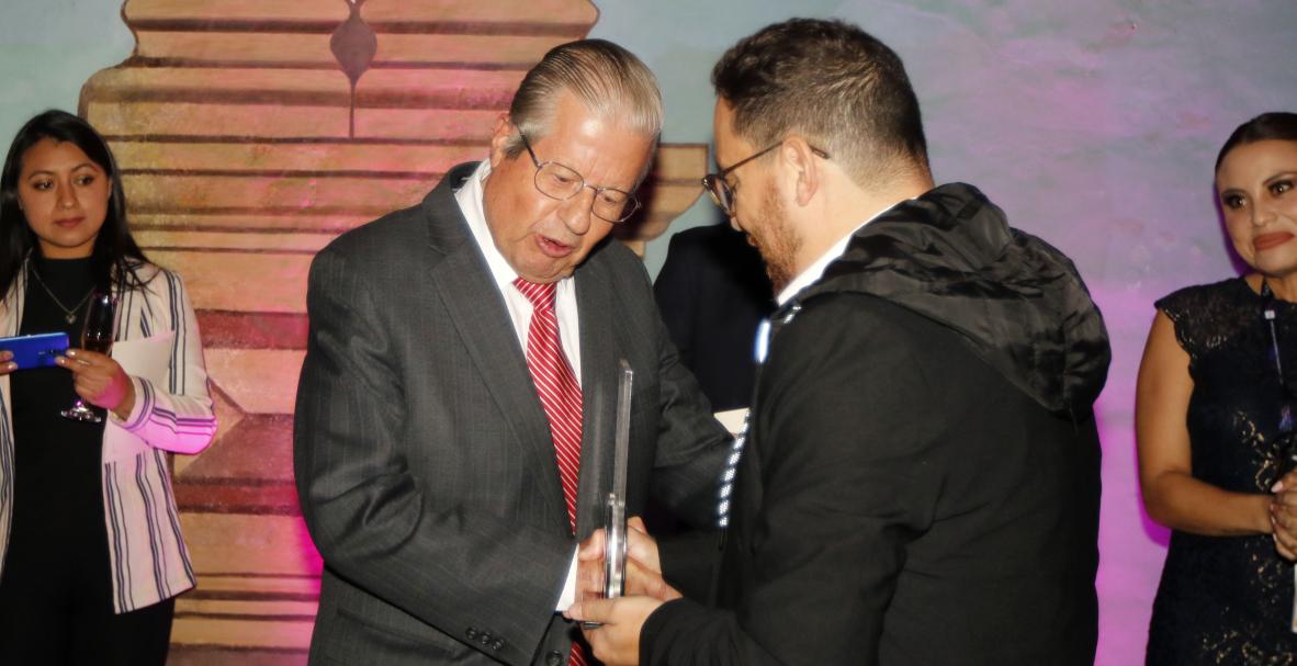 50 años de Sayce, en la Iglesia de la Compañía, en Quito.