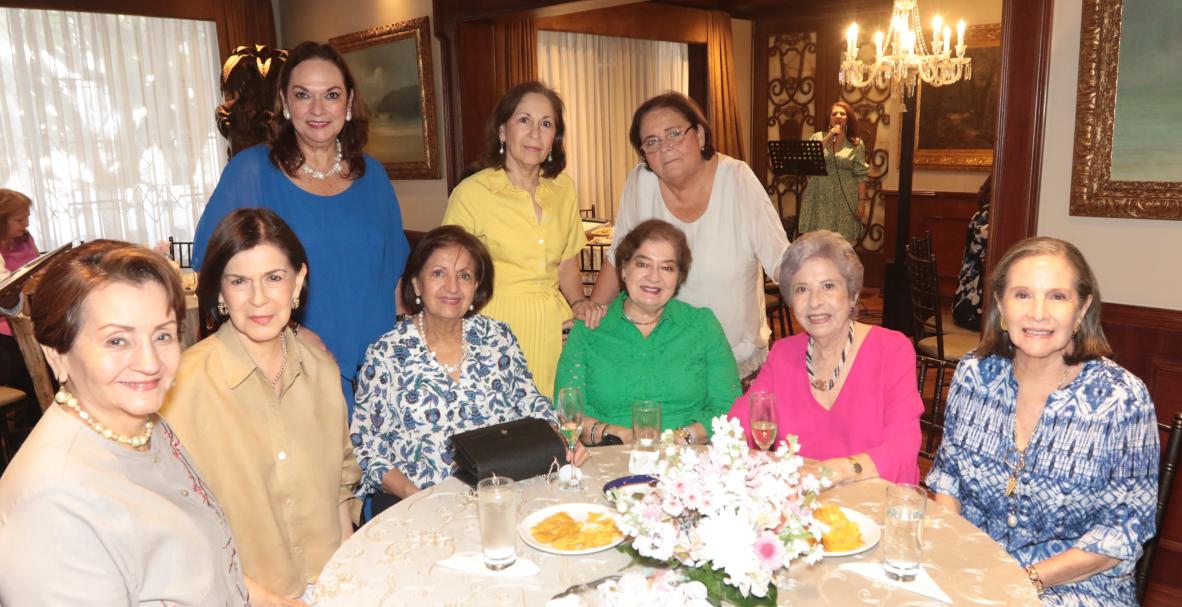 Cumpleaños 80 de Nuria de Pérez