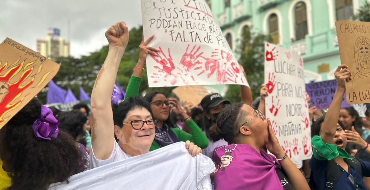 8m Guayaquil