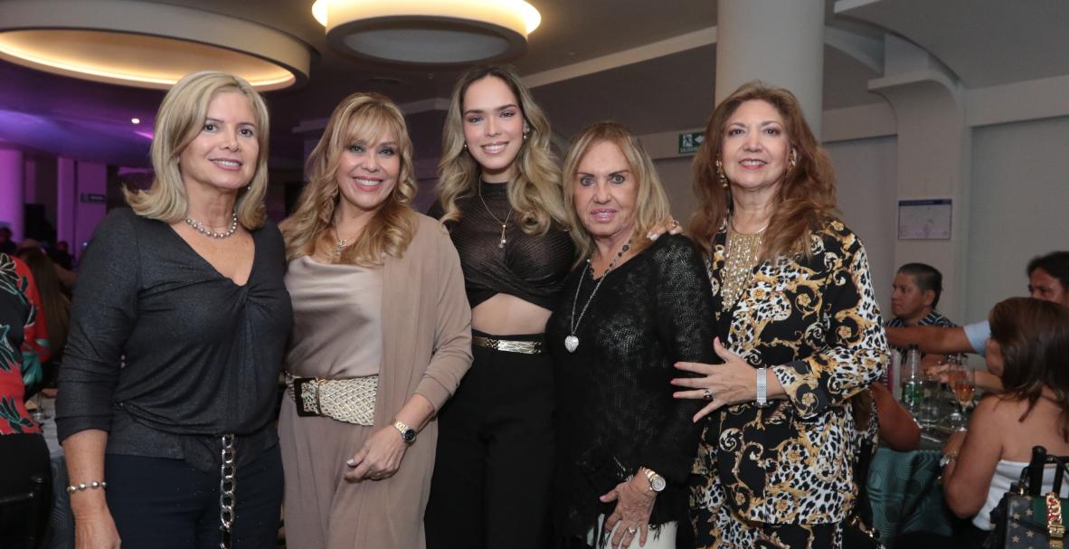 Entre vinos y canciones, evento organizado por el Anexo del Tenis Club (Samborondón)