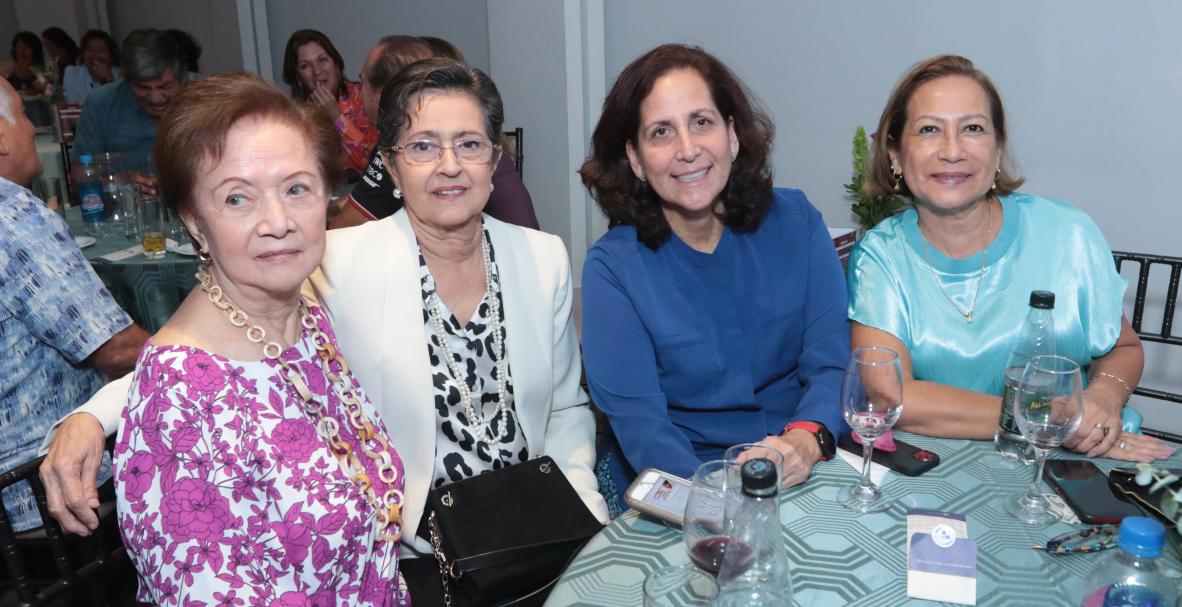 Entre vinos y canciones, evento organizado por el Anexo del Tenis Club (Samborondón)