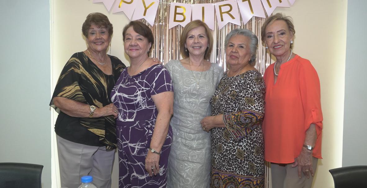 Cumpleaños 103 de Aída Sánchez Cornejo