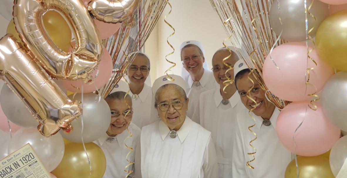 Cumpleaños 103 de Aída Sánchez Cornejo