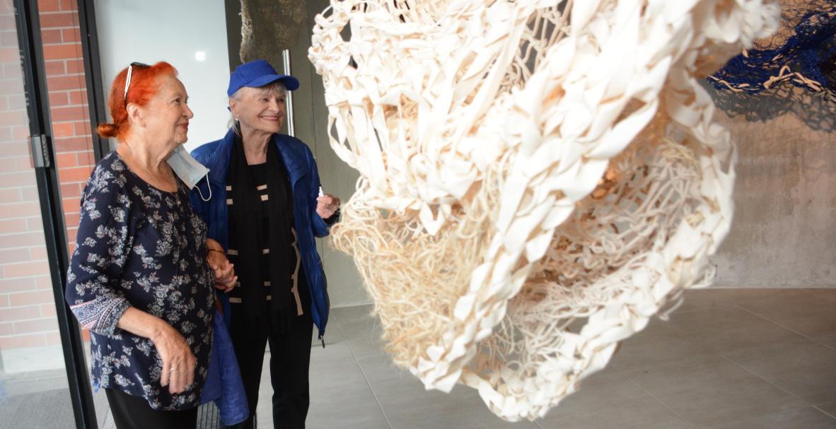 Shirma Guayasamín presenta su muestra Cúmulos