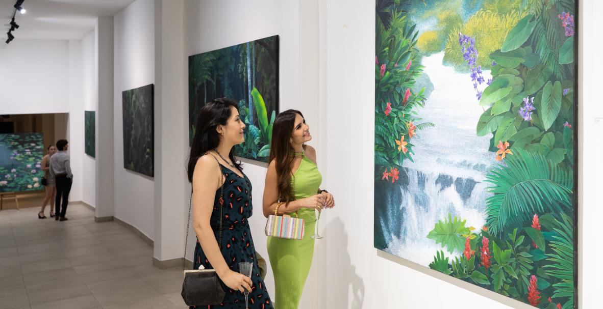 Exposición del cuencano Ricardo Dávila en el Guayaquil Country Club