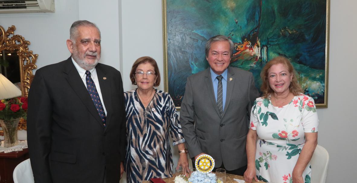 Cambio de directiva Rotario Guayaquil Moderno