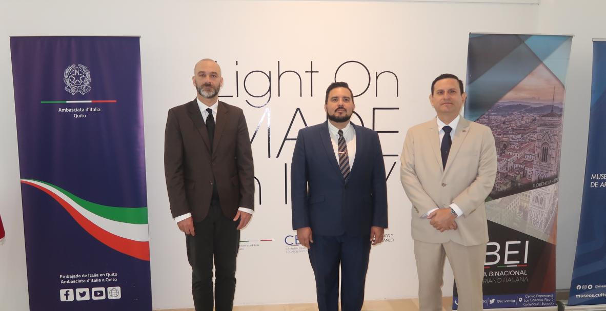 Light on Made in Italy, exposición en el MAAC