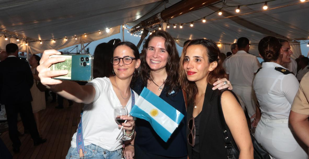 Fragata Libertad, visita Guayaquil