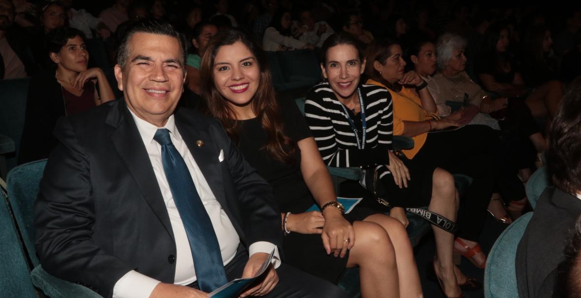 Celebración 202 años de independencia de El Salvador en el Teatro Centro de Arte