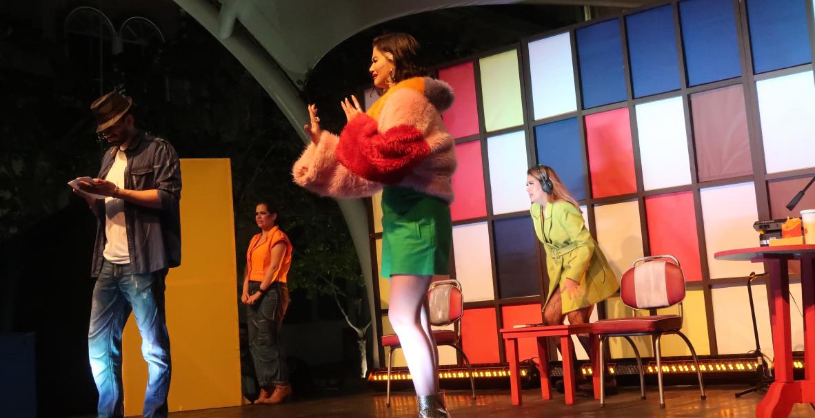 Amor, ¿qué quieres comer? Comedia musical de Gaby Manzo que se presentó en el Teatro Sánchez Aguilar