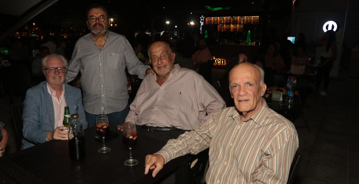 Amor, ¿qué quieres comer? Comedia musical de Gaby Manzo que se presentó en el Teatro Sánchez Aguilar