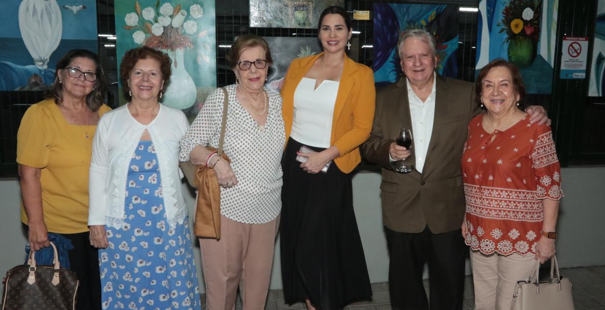 Exposición pictórica de César Augusto Montalvo en el Guayaquil Tenis Club, sede centro.-