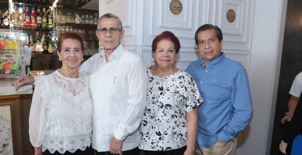 Alberto Villacís, cumpleaños 67