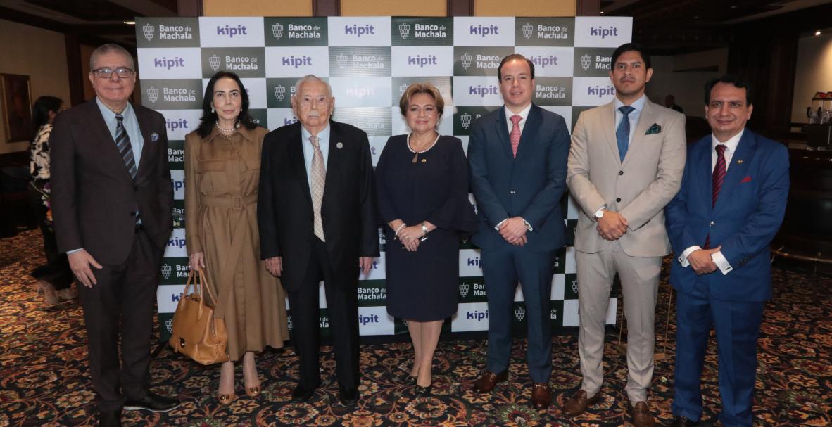 Presentación de Visa Kipit Banco de Machala, en el Bankers Club de Guayaquil