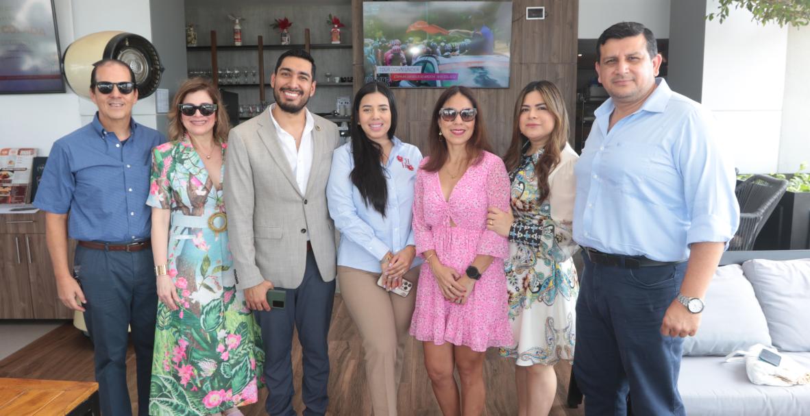 Cumpleaños 61 de Paola Rivera en el Anexo del Tenis Club