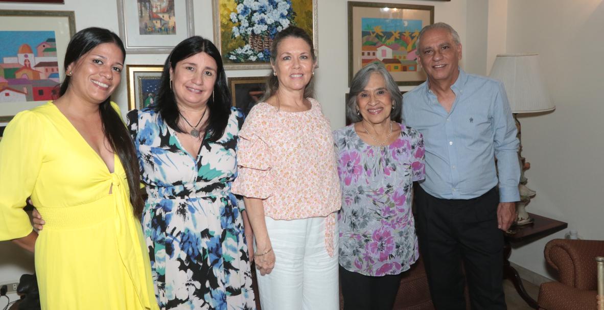 Primera Comunión Ana Paula Molestina