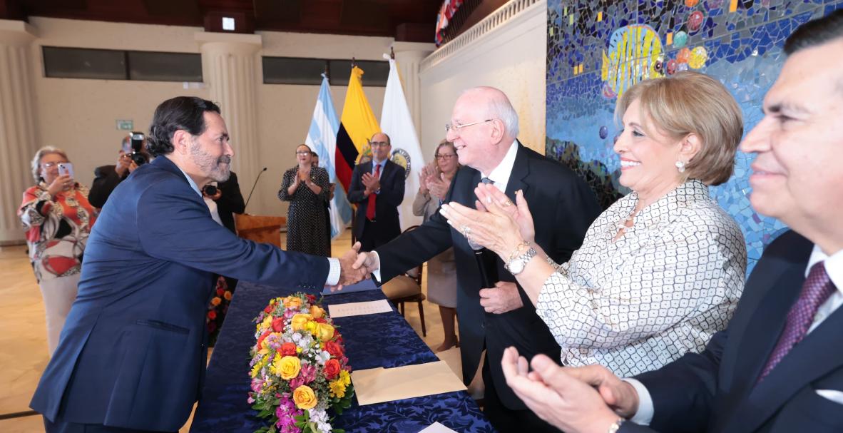 Cambio de directorio Cuerpo Consular Guayaquil