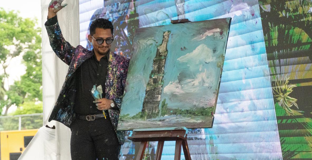 Primera piedra Yoo Guayaquil