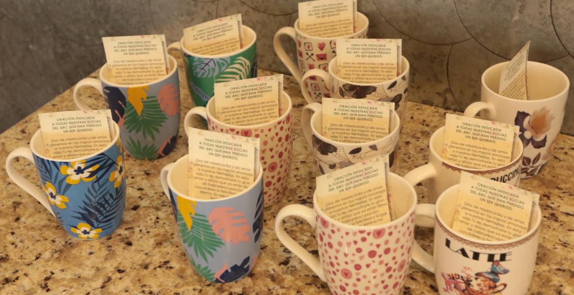 Voluntarias del Club ABC se reúnen en el Anexo del Tenis Club en Samborondón