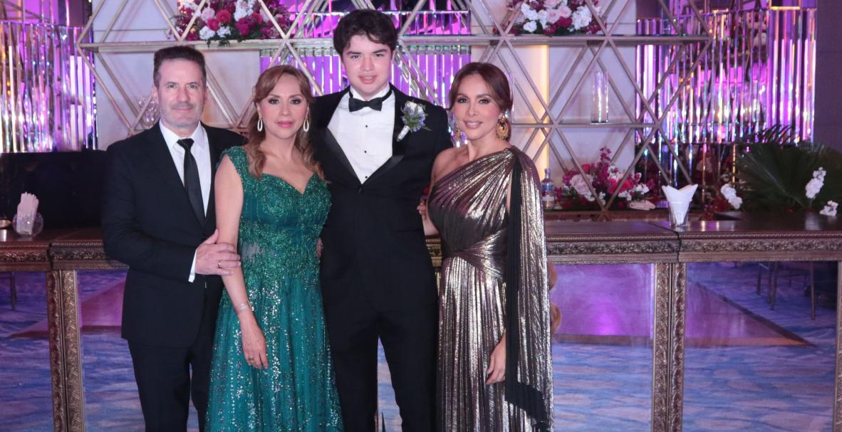 Graduación clase 2024 InterAmerican Academy (Guayaquil)