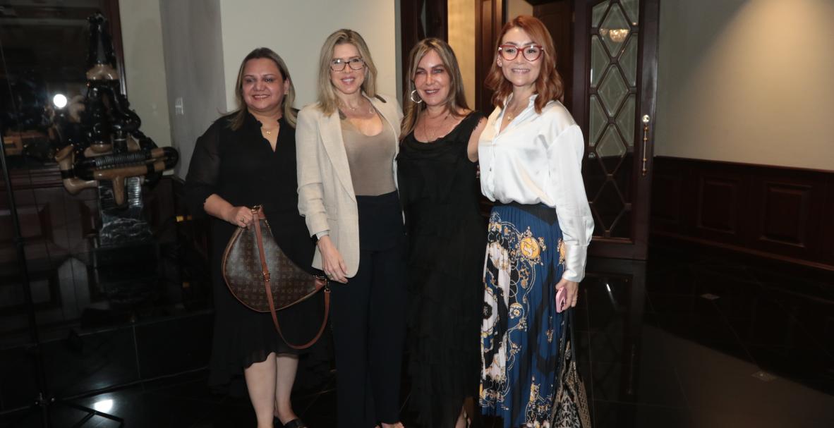 Politiza2 en vivo en el Bankers Club