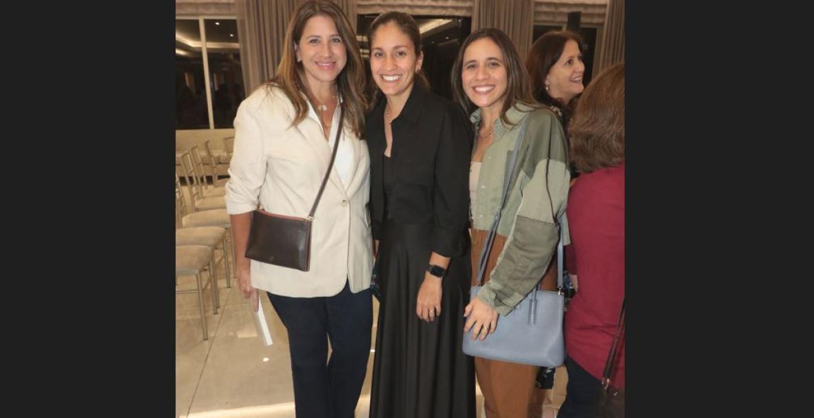 Padre Felipe Ríos lanza el libro Sin Atajos