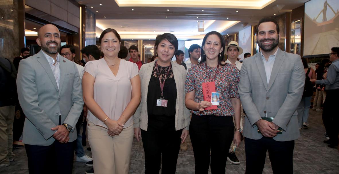 Intercultural Day de la UEES