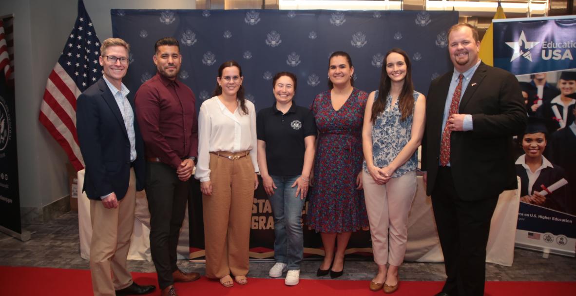 Intercultural Day de la UEES