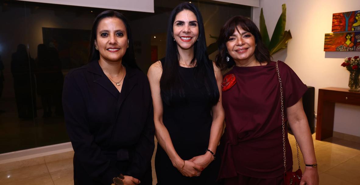 Embajador de Perú ofrece un coctel empresarial