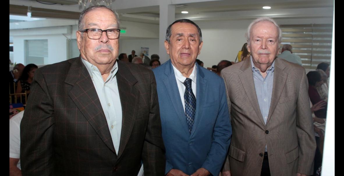 Alberto Molina presenta su libro 'Para refrescar la memoria'