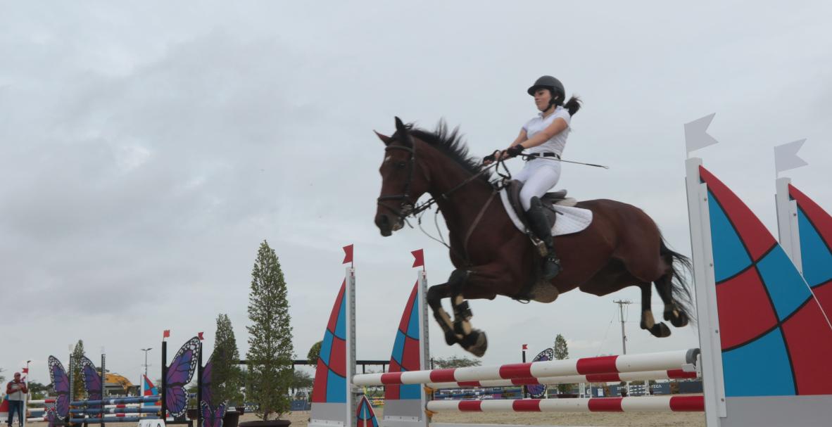 VII Concurso Hípico Oficial Nacional en el Guayaquil Country Club.