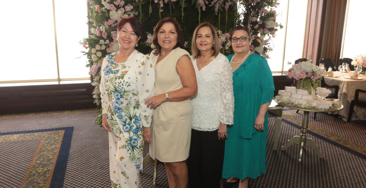 Bianca Salvador, primera comunión