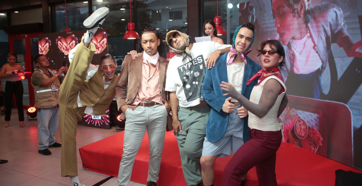 KFC presenta Kentucky Chizza Sandwich