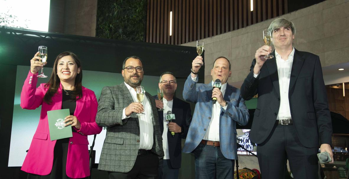 Inauguración Starbucks en Scala Shopping, Cumbayá