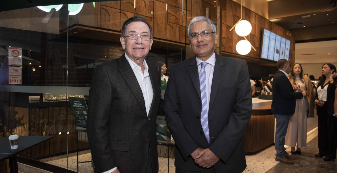 Inauguración Starbucks en Scala Shopping, Cumbayá