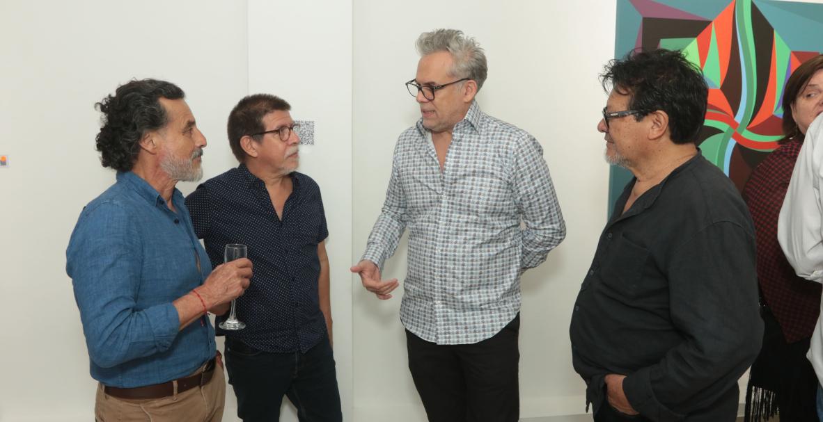 José Antonio Cauja y Natasha Demtchenko, exposición El tiempo en la memoria (Guayaquil Country Club)