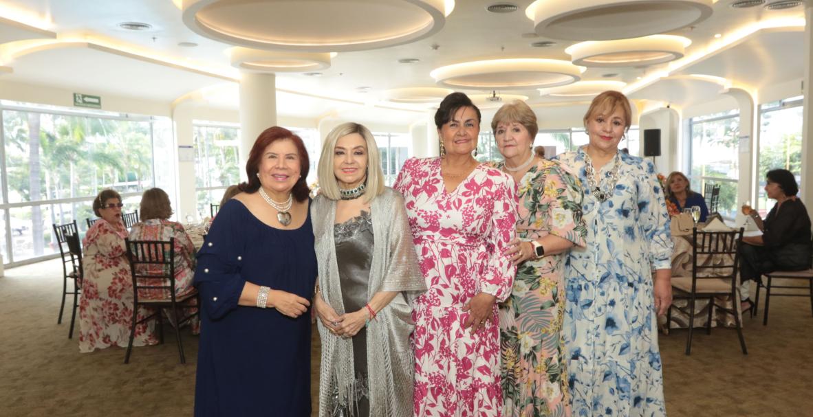 Cumpleaños 90 de Nancy de Vela