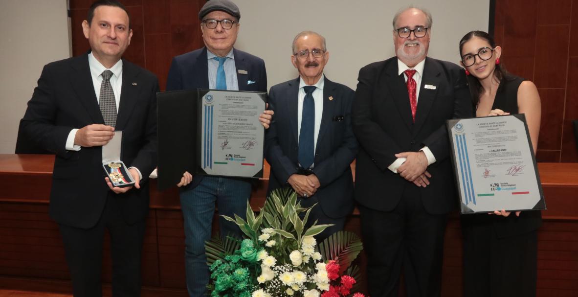 Società Dante Alighieri celebra Ferragosto en la U. Católica de Santiago de Guayaquil