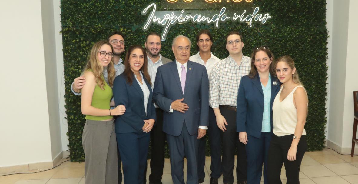 Abelardo García, 50 años como director del IPAC