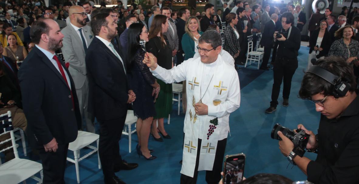 Universidad Ecotec inaugura nuevo campus en la av. Juan Tanca Marengo